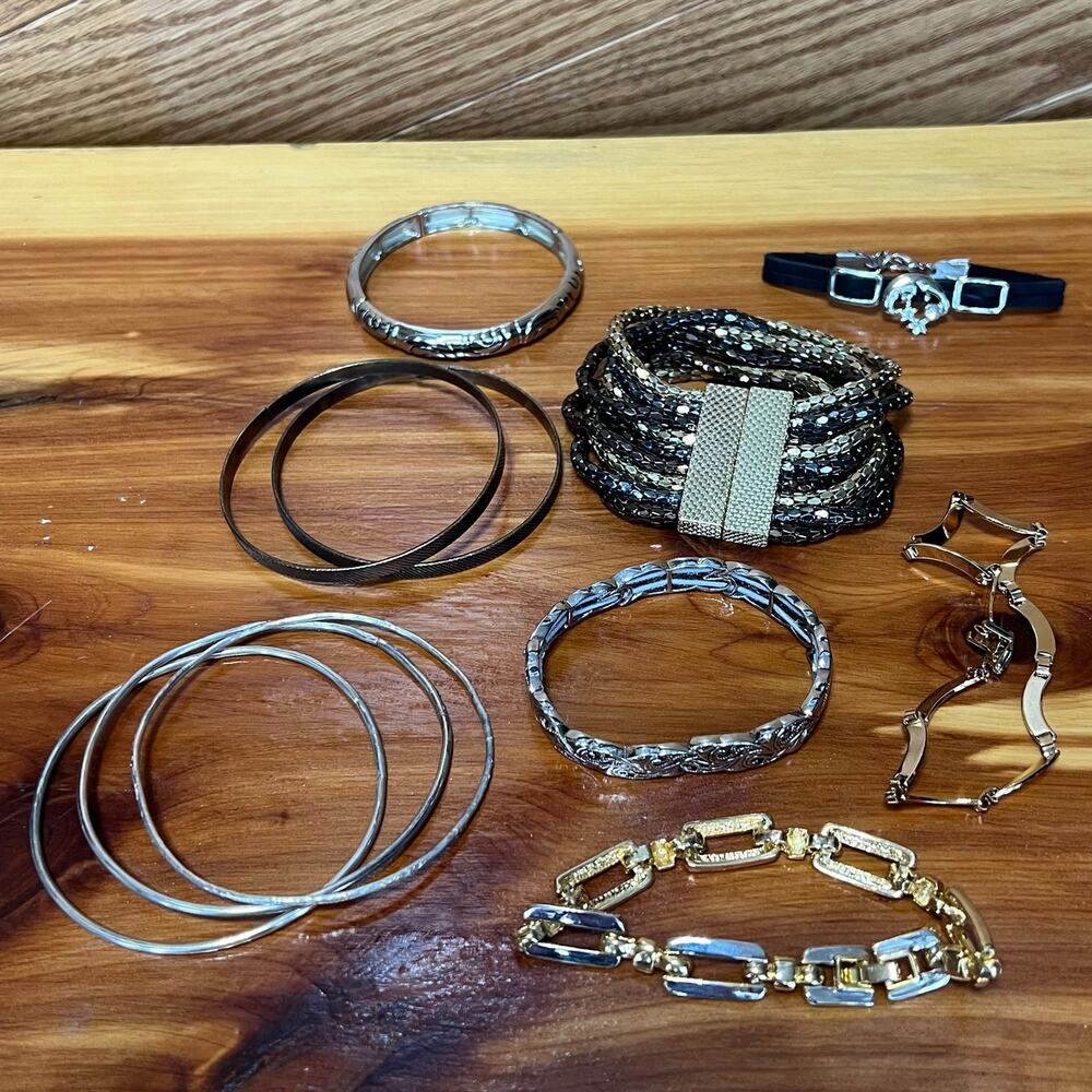 Bracelet Lot 11 Pieces Silver Black Gold Tone Stacking Shimmer Bangles Filigree